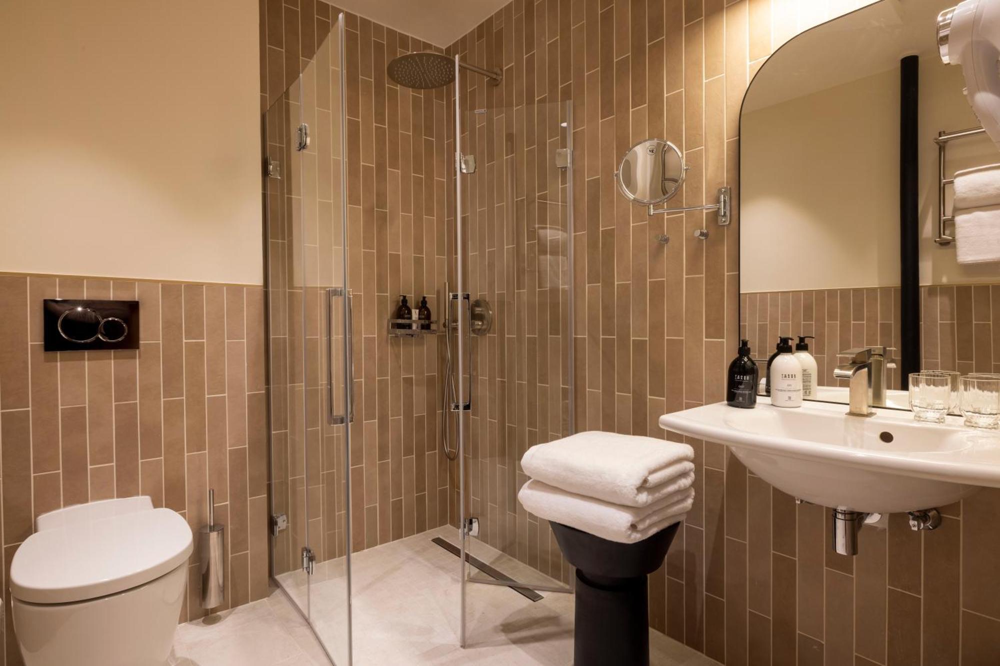 Alberte Hotel パリ 部屋 写真